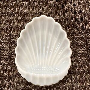 Vintage White Milk Glass Sea Shell Soap Dish